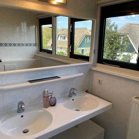 Vakantiehuis Duynopgangh 15 *